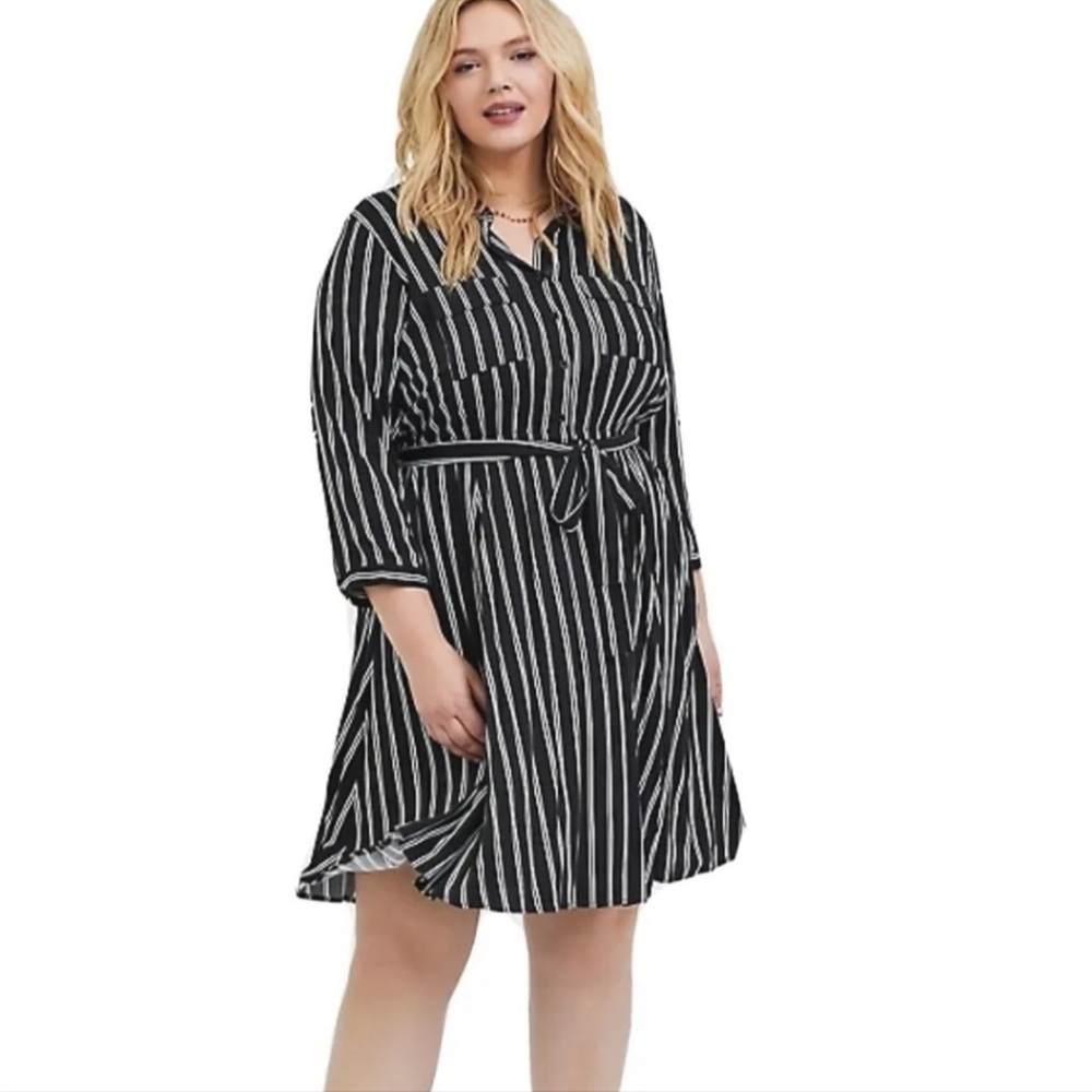 Torrid Black & White Striped Mini Challis Button-Front Shirt Dress - 1/1X